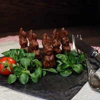 Osterhasen aus Salami